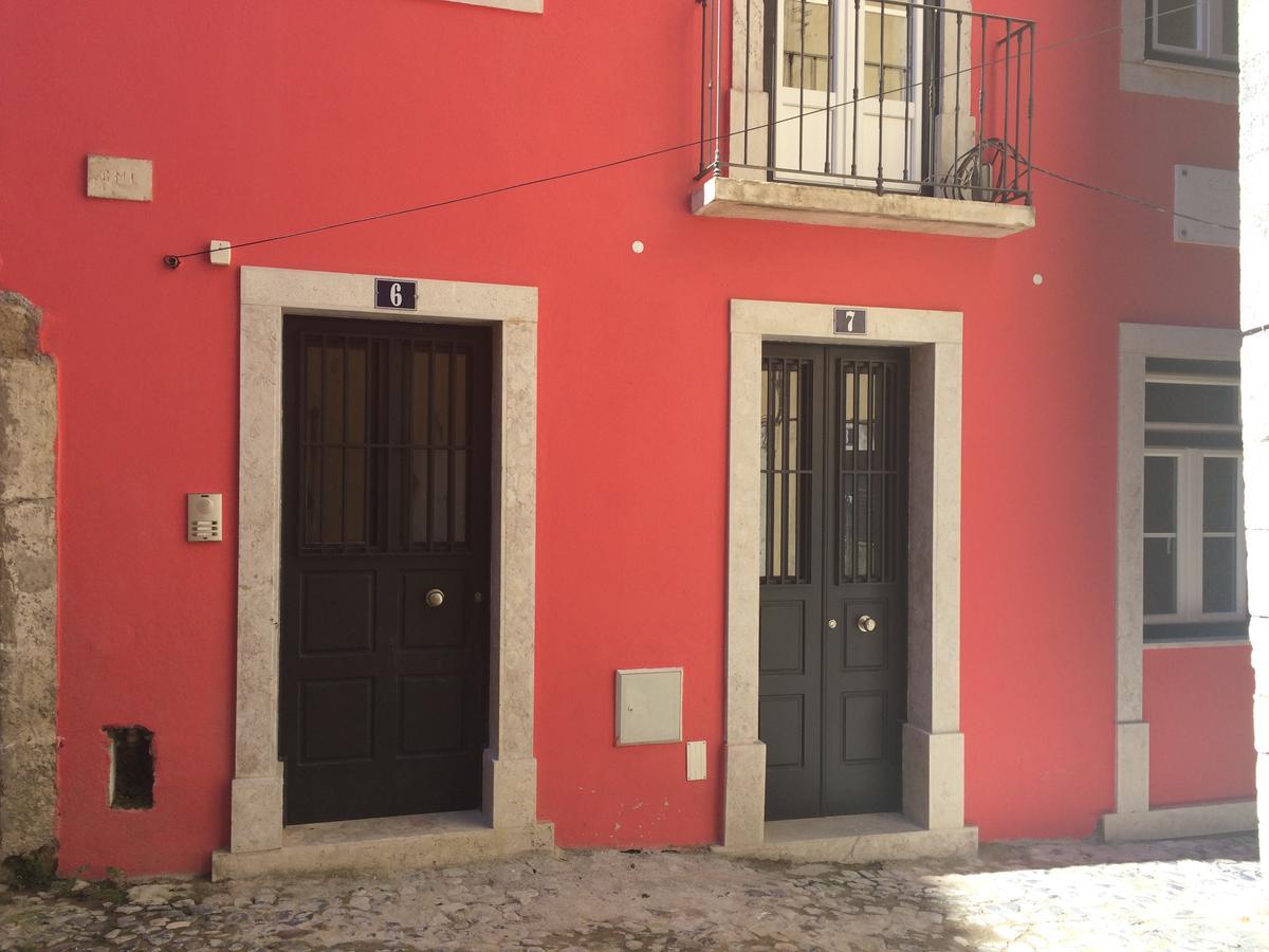 Guesthouse Castelo Lisbona Esterno foto