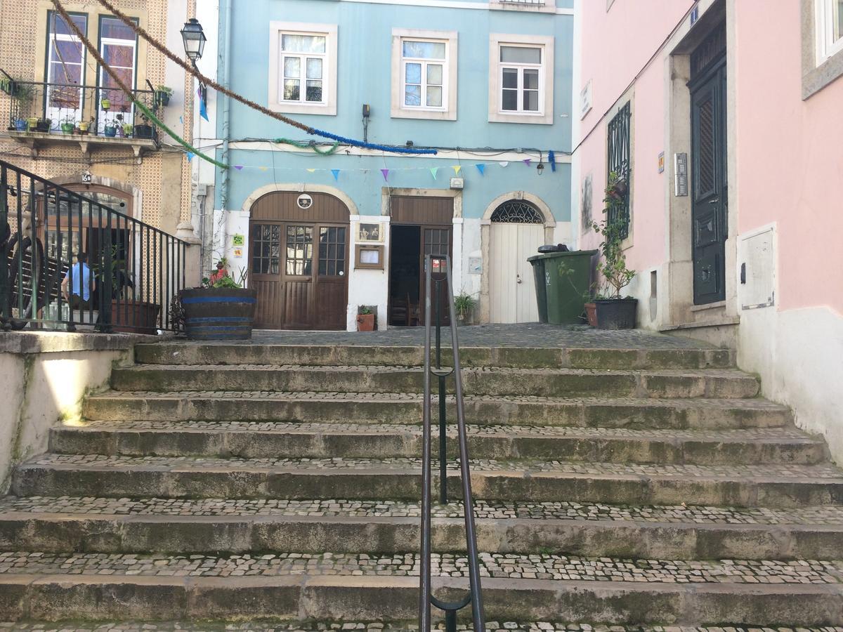 Guesthouse Castelo Lisbona Esterno foto